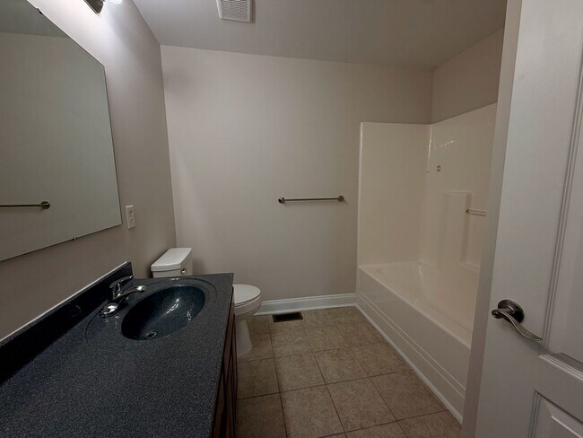 Building Photo - 208 Whitley