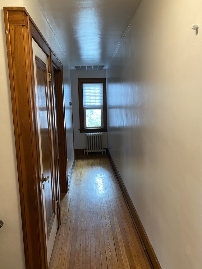 Upstairs hallway - 107 W Sycamore St
