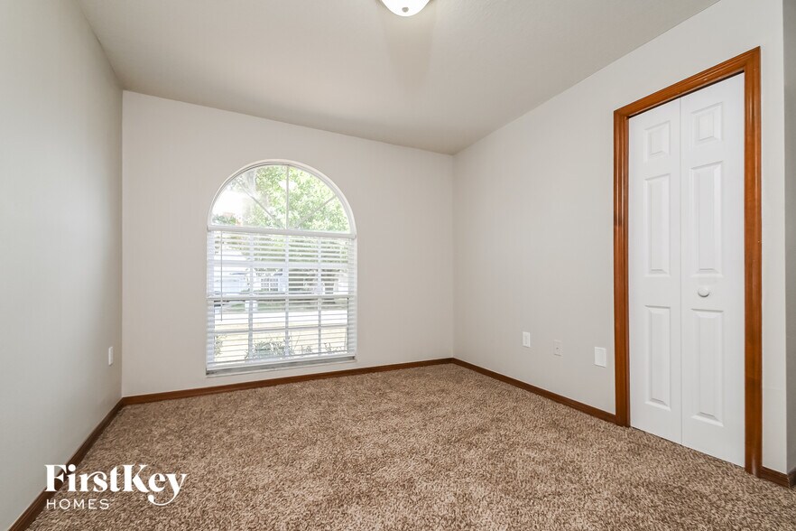 Building Photo - 5349 Montserrat Dr