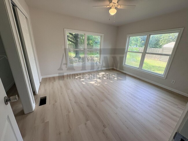 Building Photo - Cozy 3 Bed 1 Bath house