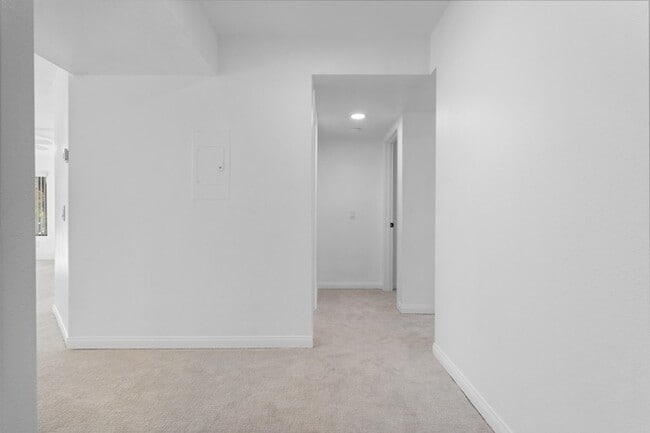 Building Photo - Lake-View 2BR / 2BA Condo with Balcony & Resort-Style Amenities at Canyon Shores