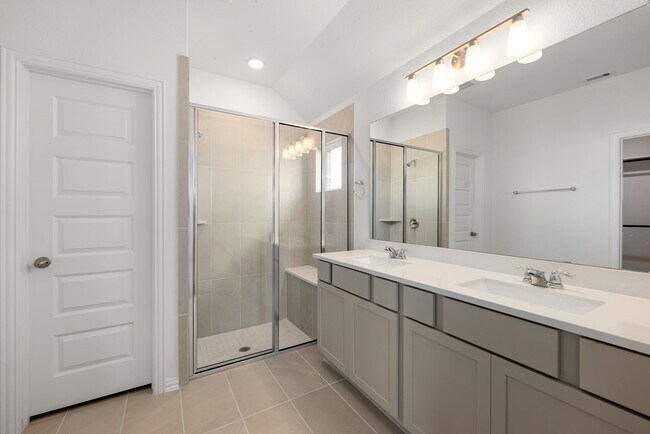 Building Photo - 12210 Bell County Ct