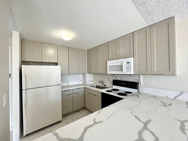 Primary Photo - Kukui Plaza: Renovated 1 Bed, 1 Bath Condo...