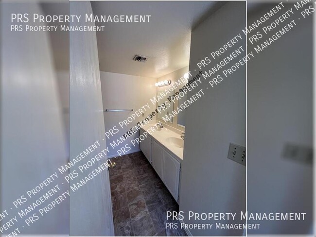 Building Photo - 1321 S Marilyn Ann Dr