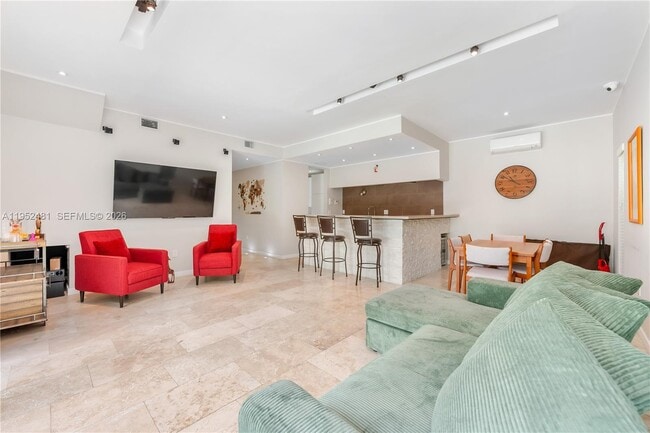 Building Photo - 472 Minola Dr