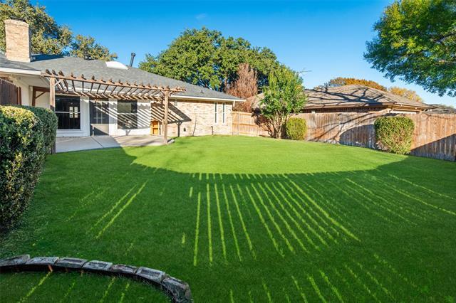 Building Photo - 3528 Pinehurst Dr