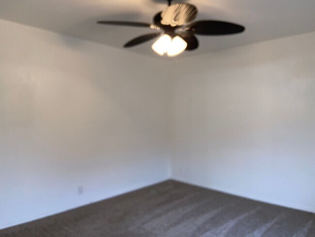 Building Photo - Spacious 3-Bedroom Home with Modern Amenit...