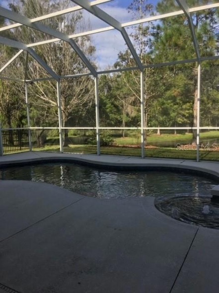 Building Photo - 8209 Santa Rosa Ct