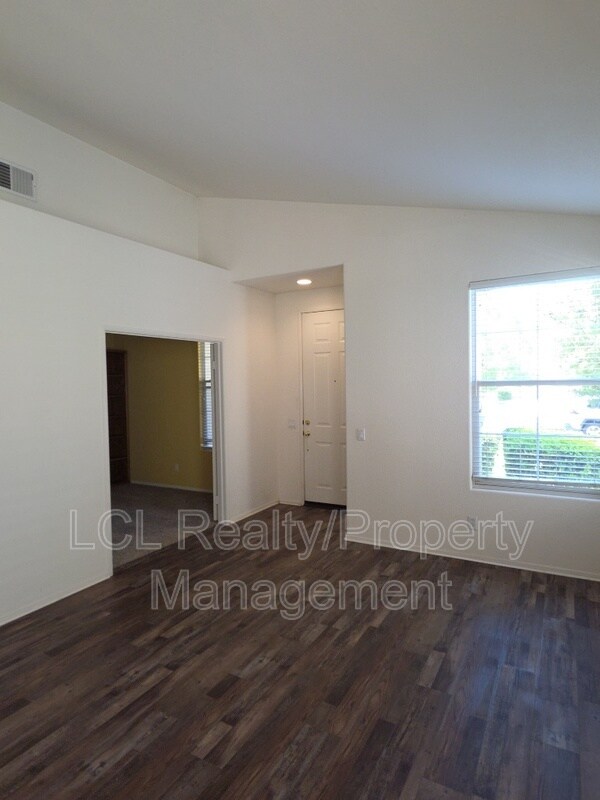 Building Photo - 28943 Baywater Dr