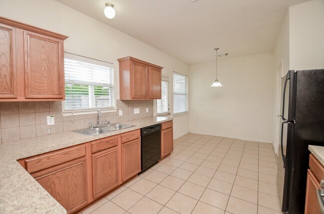 Building Photo - 20903 Hamlet Ridge Ln
