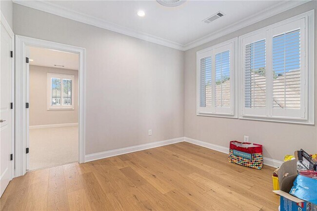 Building Photo - 1094 Wimberly Rd NE