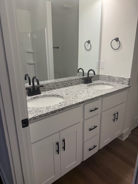 Building Photo - 150 Cherry St