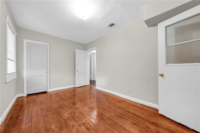 Building Photo - 4813 Chaudron Dr