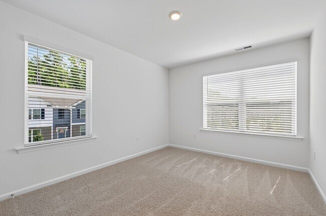 Building Photo - Brand-New End Unit Townhome in Townes at Anderson Farm!
