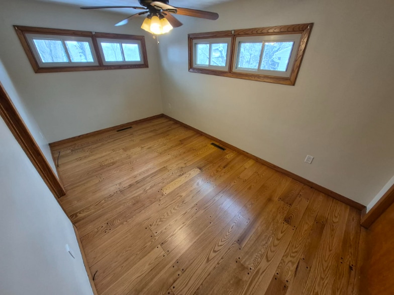 Building Photo - 317 Ruskin Dr