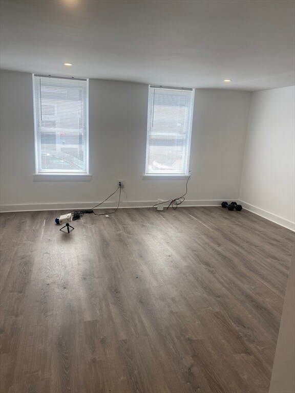 Building Photo - 26 Parker St