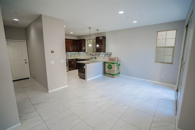 Building Photo - COMING SOON! Modern 3-Bedroom Home in Nort...