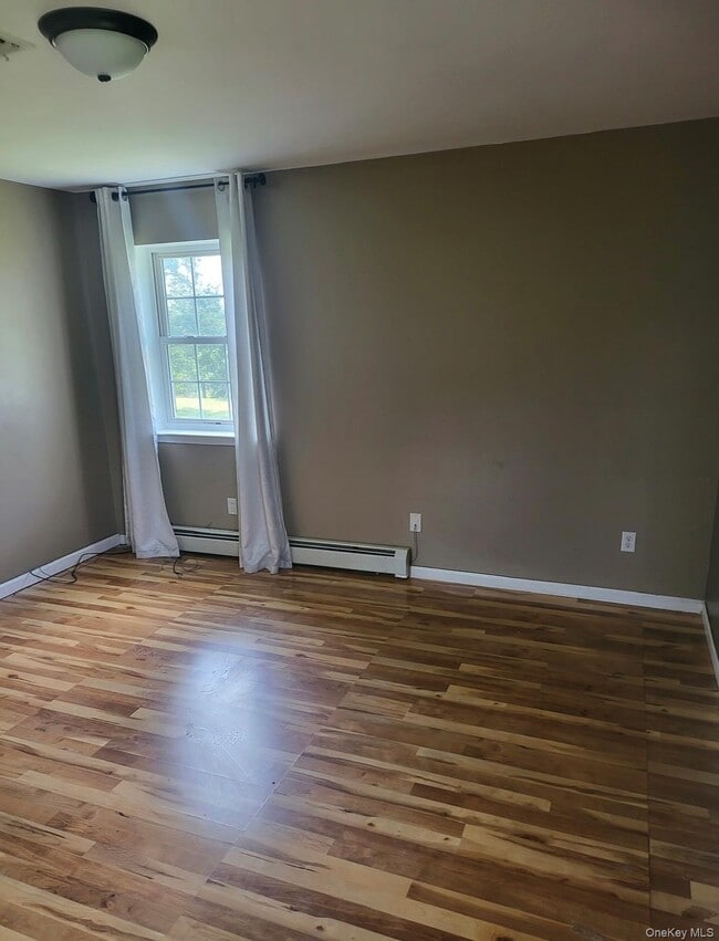 Building Photo - 20 Tammy Dr