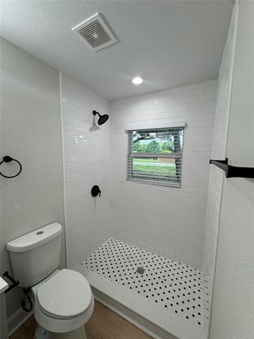 Building Photo - 728 Hilltop Cir