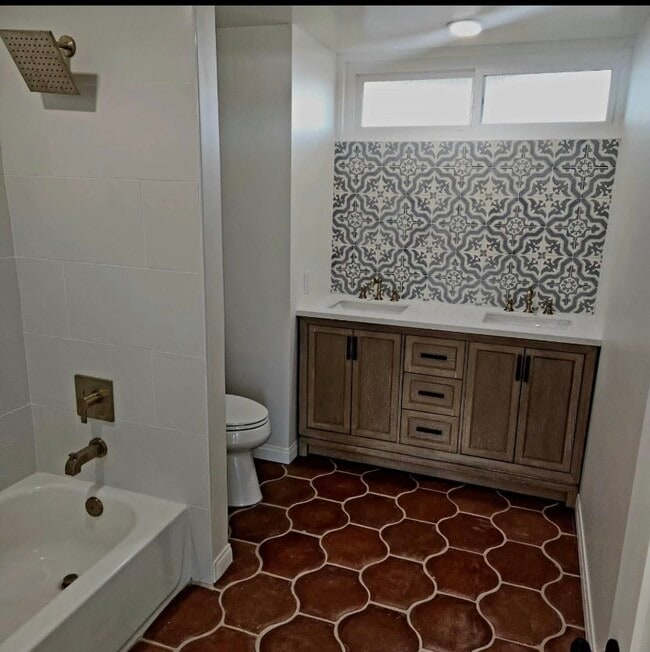 Building Photo - 6227 Lake Apopka Pl