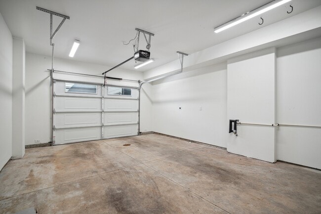 Building Photo - 32730 Hemlock Ave SE