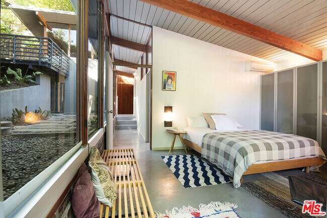 Building Photo - 10410 Quito Ln