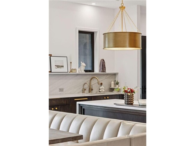 Building Photo - 6297 Yuma Ln N