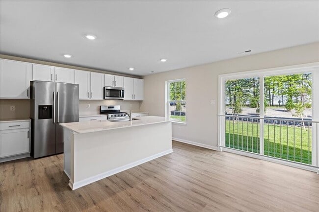 Building Photo - 113 Malibu Dr