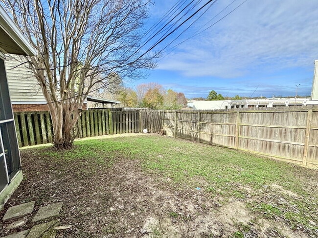 Building Photo - 6564 Whitetail Ln