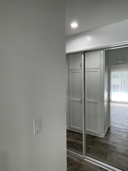 Building Photo - 3200 Cheviot Vista Pl