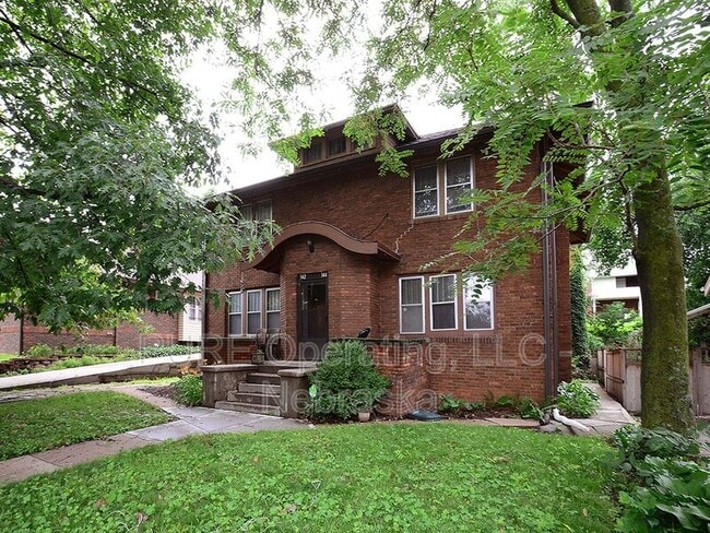 Building Photo - 344 N 36th Ave