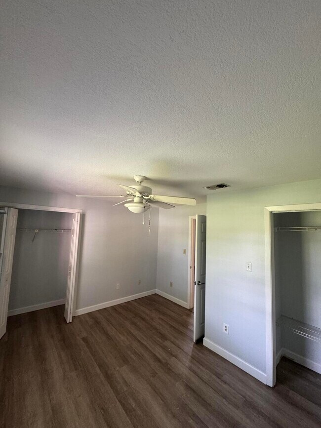 Building Photo - 13529 42nd Rd N