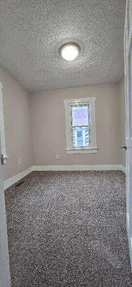 Building Photo - 419 Clayton St