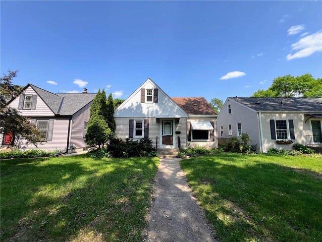 Building Photo - 2849 Jersey Ave S
