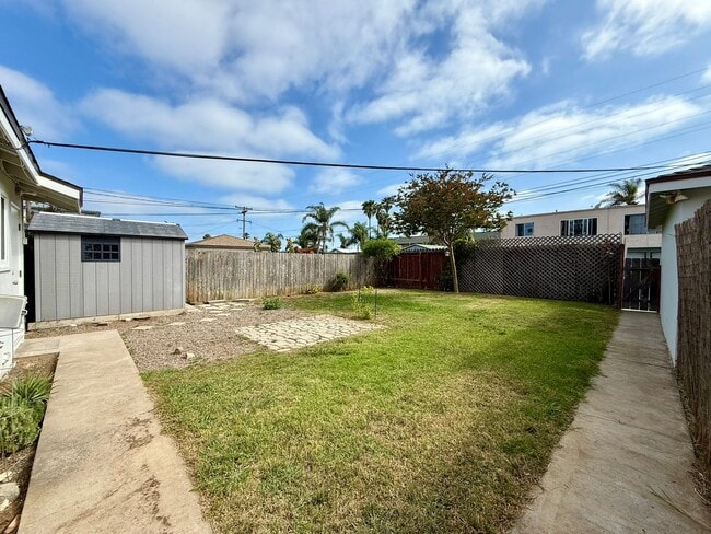Building Photo - Remodeled Duplex in South O!