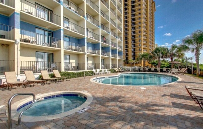 Building Photo - 2506 N Ocean Blvd