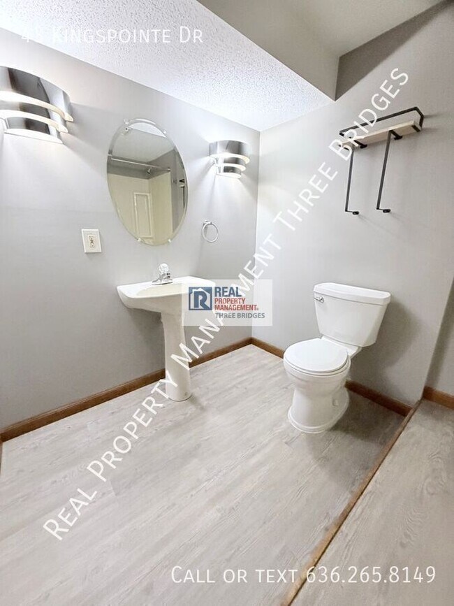 Building Photo - 43 Kingspointe Dr