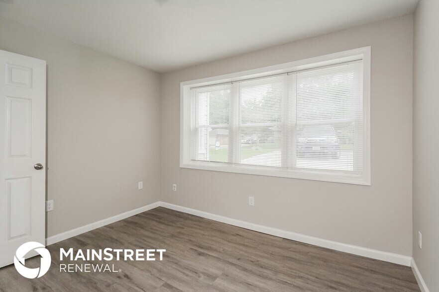 Building Photo - 219 Sadonia Ave