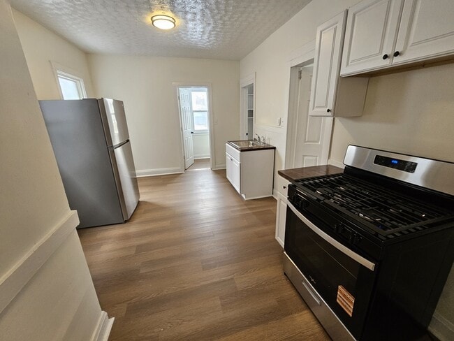 Building Photo - 3609 Riverside Ave