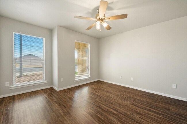 Building Photo - 2107 Kirksey Ave