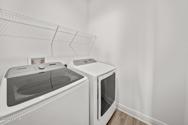 Building Photo - 122 Butler Cv