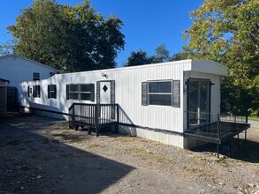 Building Photo - 35 Brookdale Rd