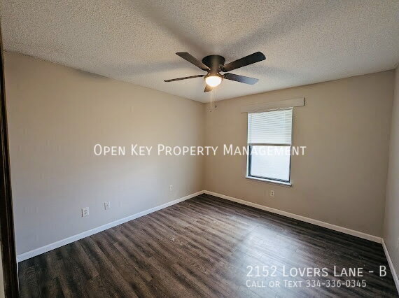 Building Photo - 2152 Lovers Ln