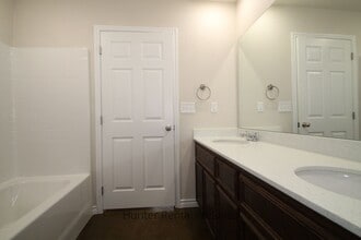 Building Photo - Truly Exceptional!