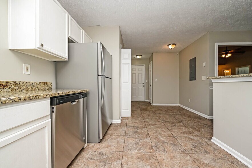Building Photo - 172 Marsh Glen Dr