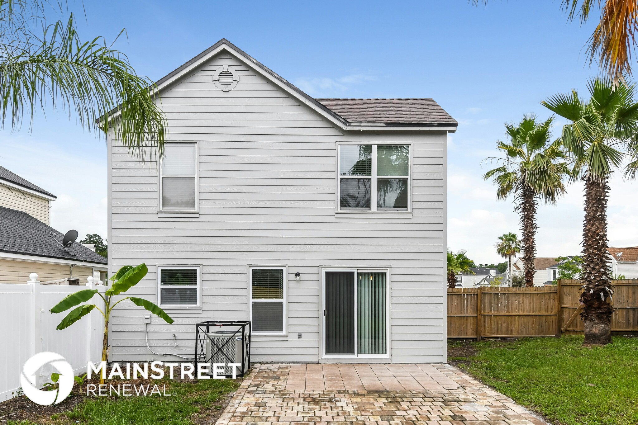 Building Photo - 627 Staffordshire Dr