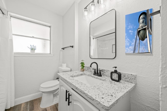 Building Photo - 125 Gramley St