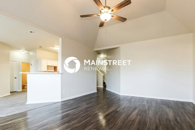 Building Photo - 3 Bedroom Pet-Friendly Home in Memphis, TN with Main Street Renewal