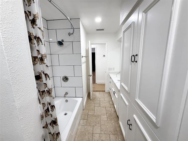 Building Photo - 2646 Heatherwood Dr
