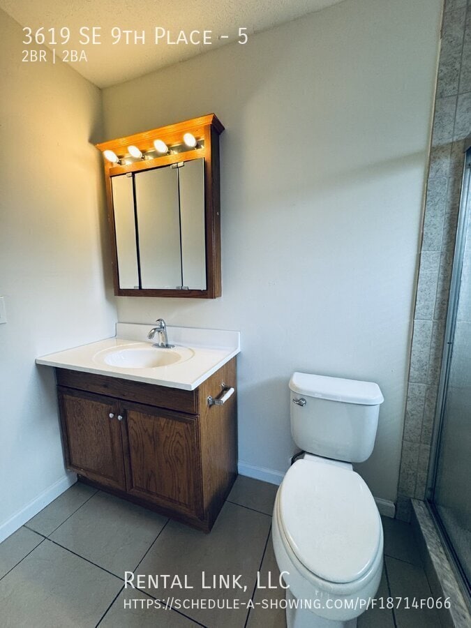 Building Photo - 3619 SE 9th Pl